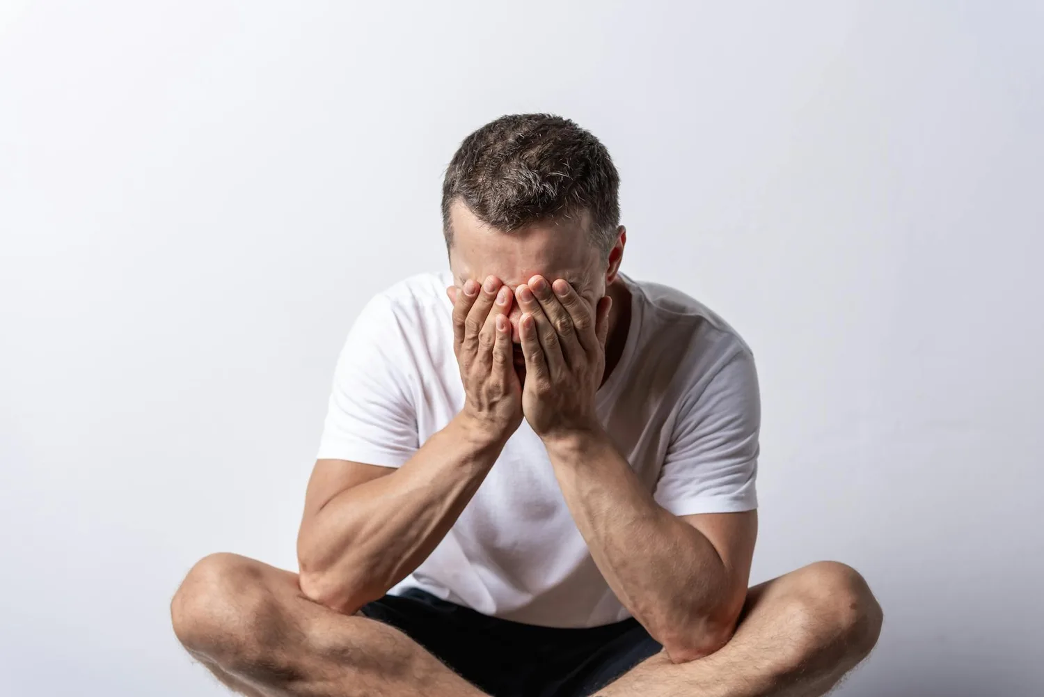 Prostate malade : 8 symptômes à reconnaître et quand agir